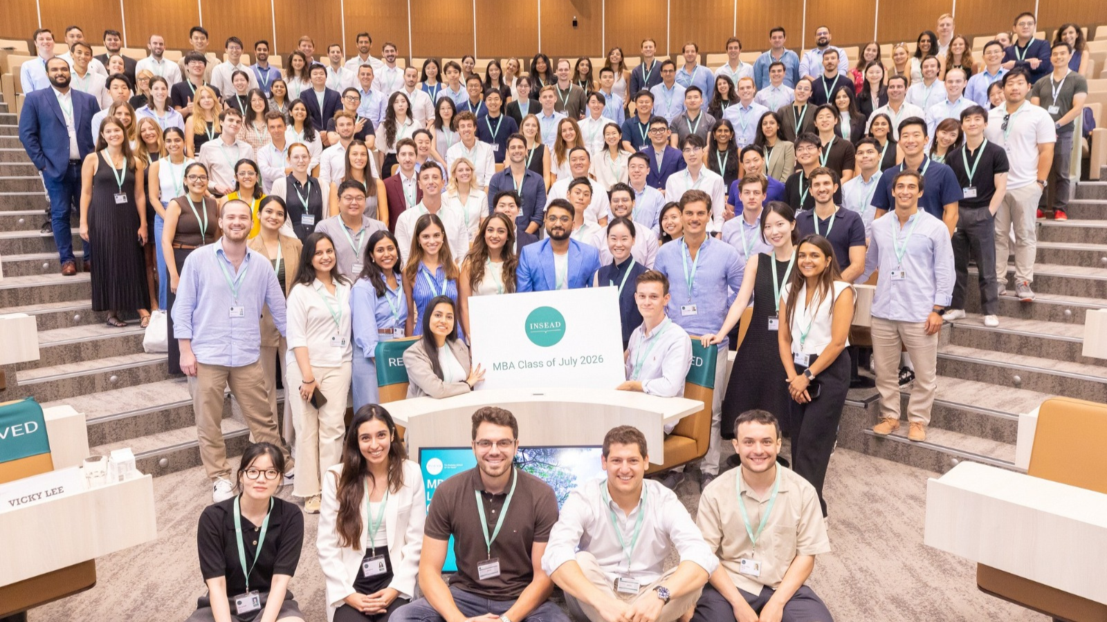 MBA'26J Meet the class