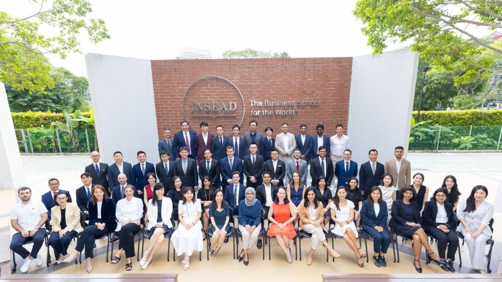 Global Executive MBA INSEAD Class of 2027 group photo