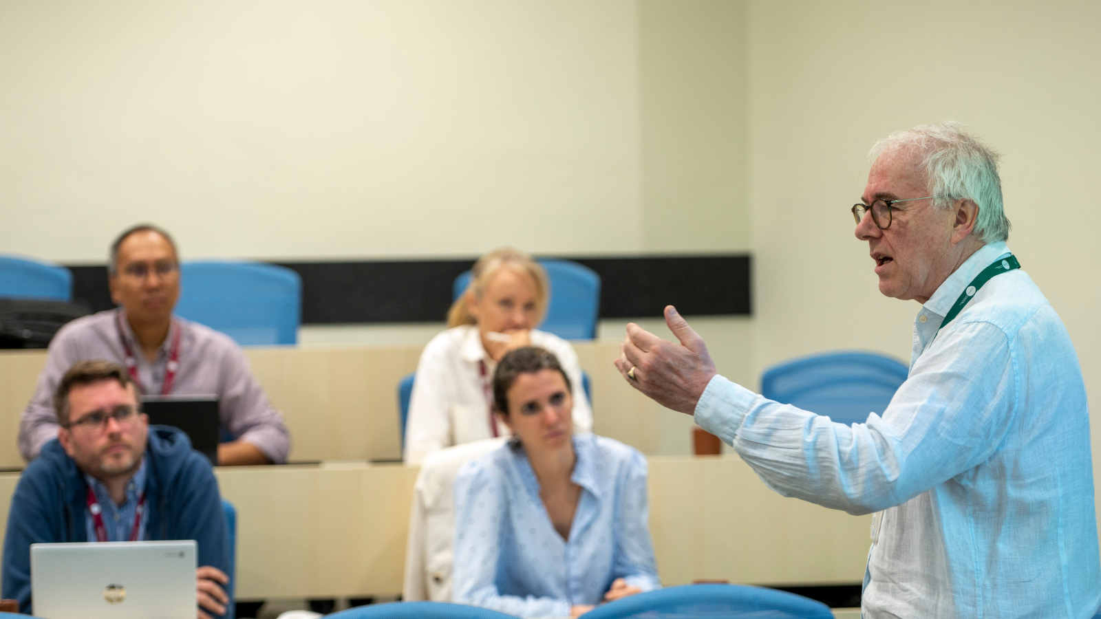 Erik can de Loo teaching an EMC class